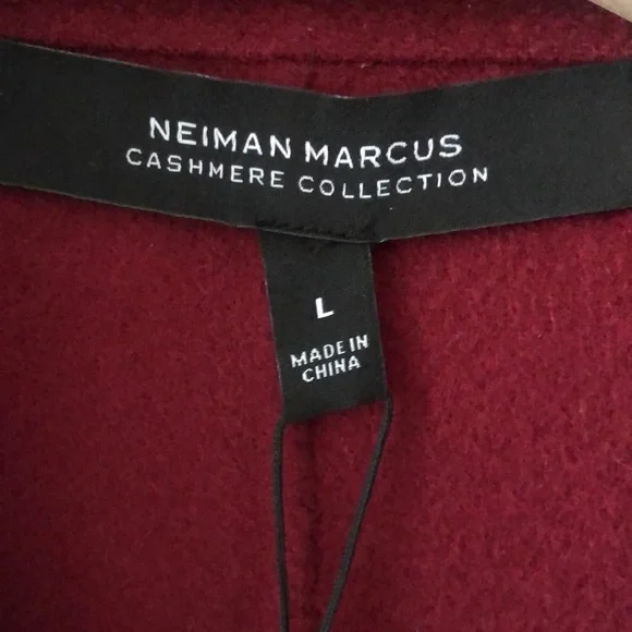 Neiman Marcus 100% cashmere coat , wine sz large